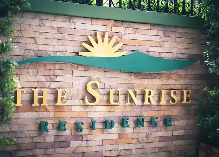 The Sunrise Hotel 2*
